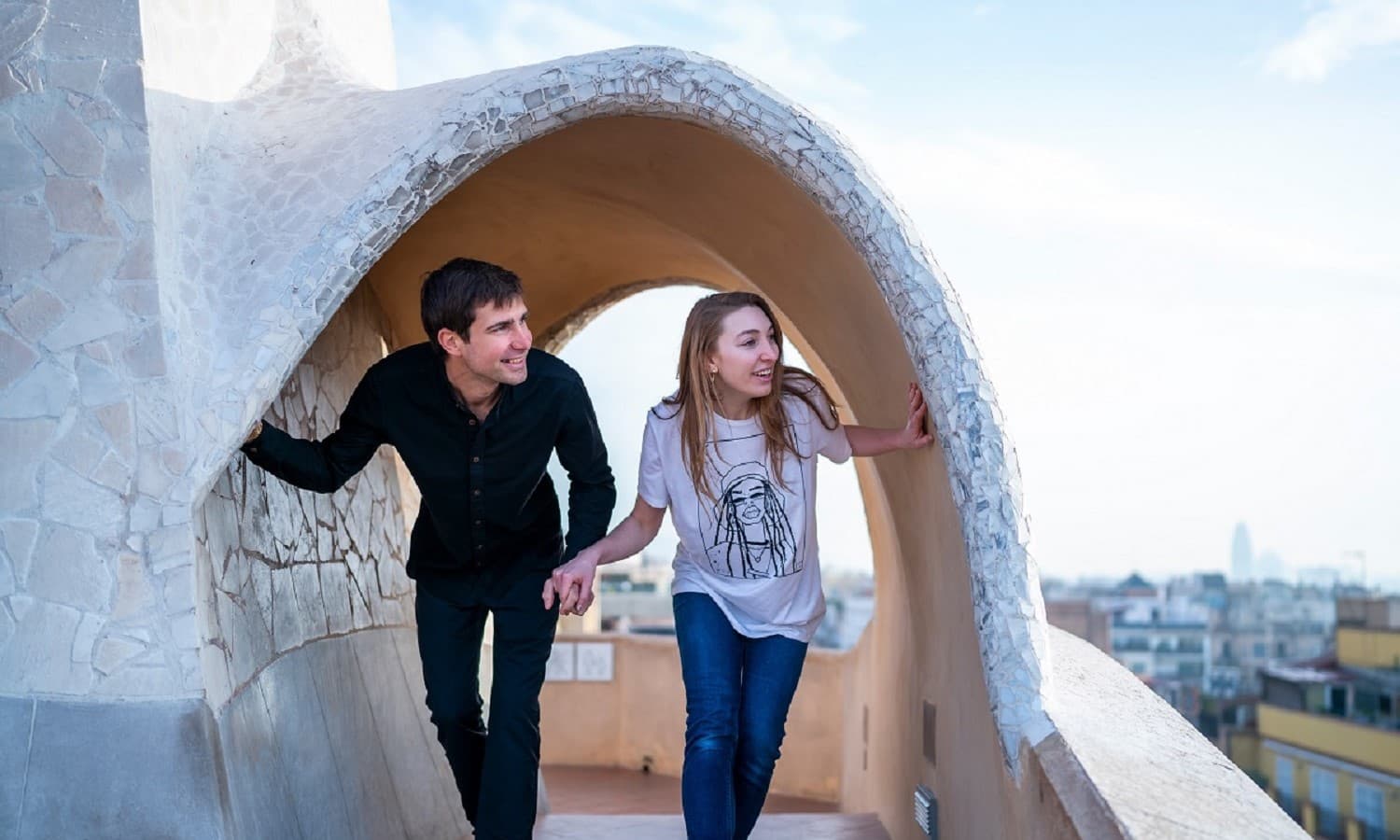 Visita Guiada a La Pedrera: Descubre la Joya de Gaudí sin Esperas 2