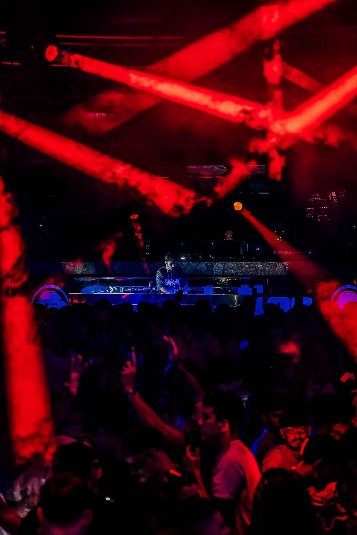 Vive la noche en Revolution 5